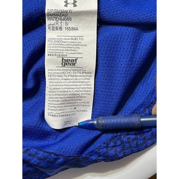 NWOT.Under Armaur Heat Gear.Athletic  hood  Blue   Color Size S-M - Picture 12 of 12